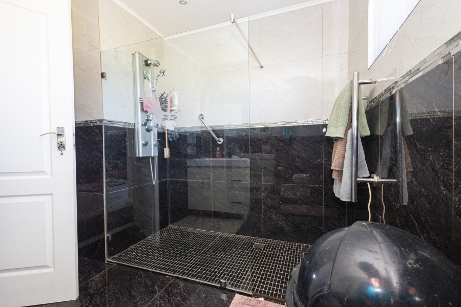 3 Bedroom Property for Sale in Klein Dassenberg Western Cape